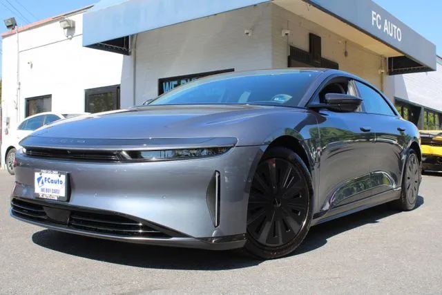 2025 LUCID Air