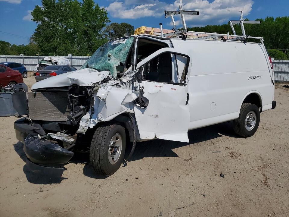 2022 CHEVROLET Express