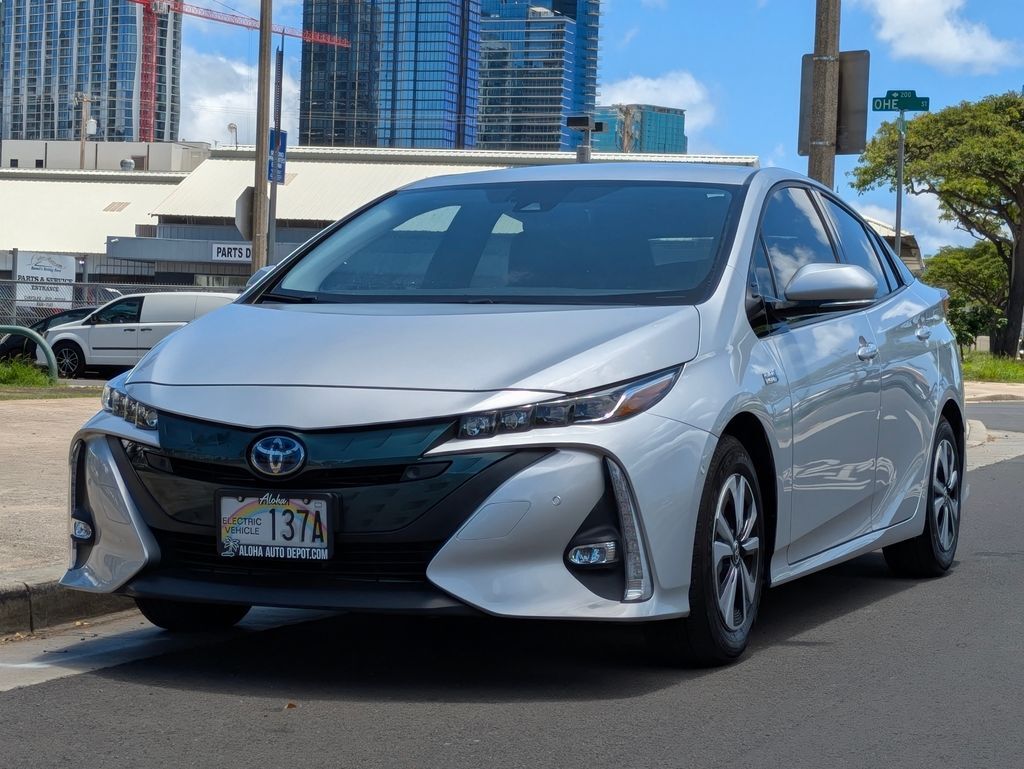 2017 TOYOTA Prius