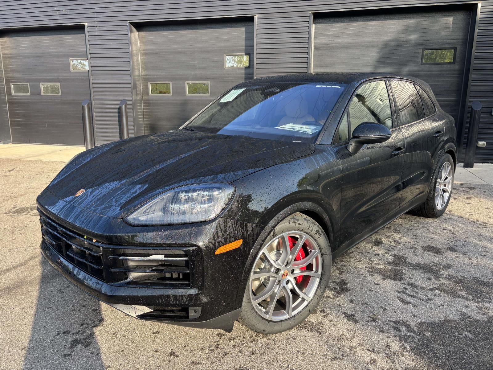 2026 PORSCHE Cayenne