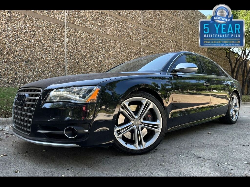 2013 AUDI S8
