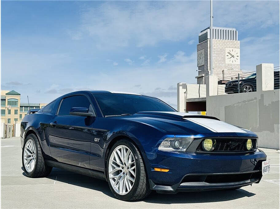 2010 FORD Mustang