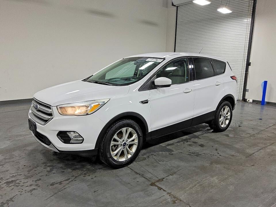 2017 FORD Escape