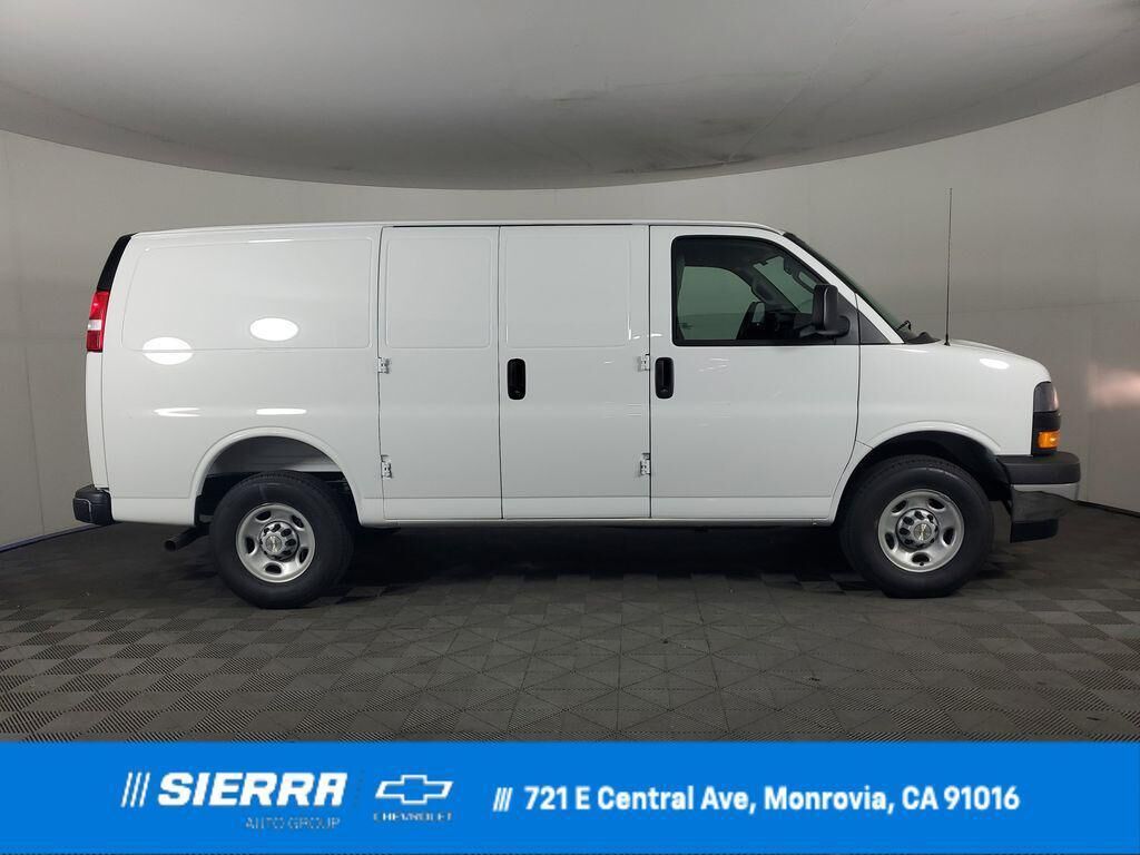 2026 CHEVROLET Express