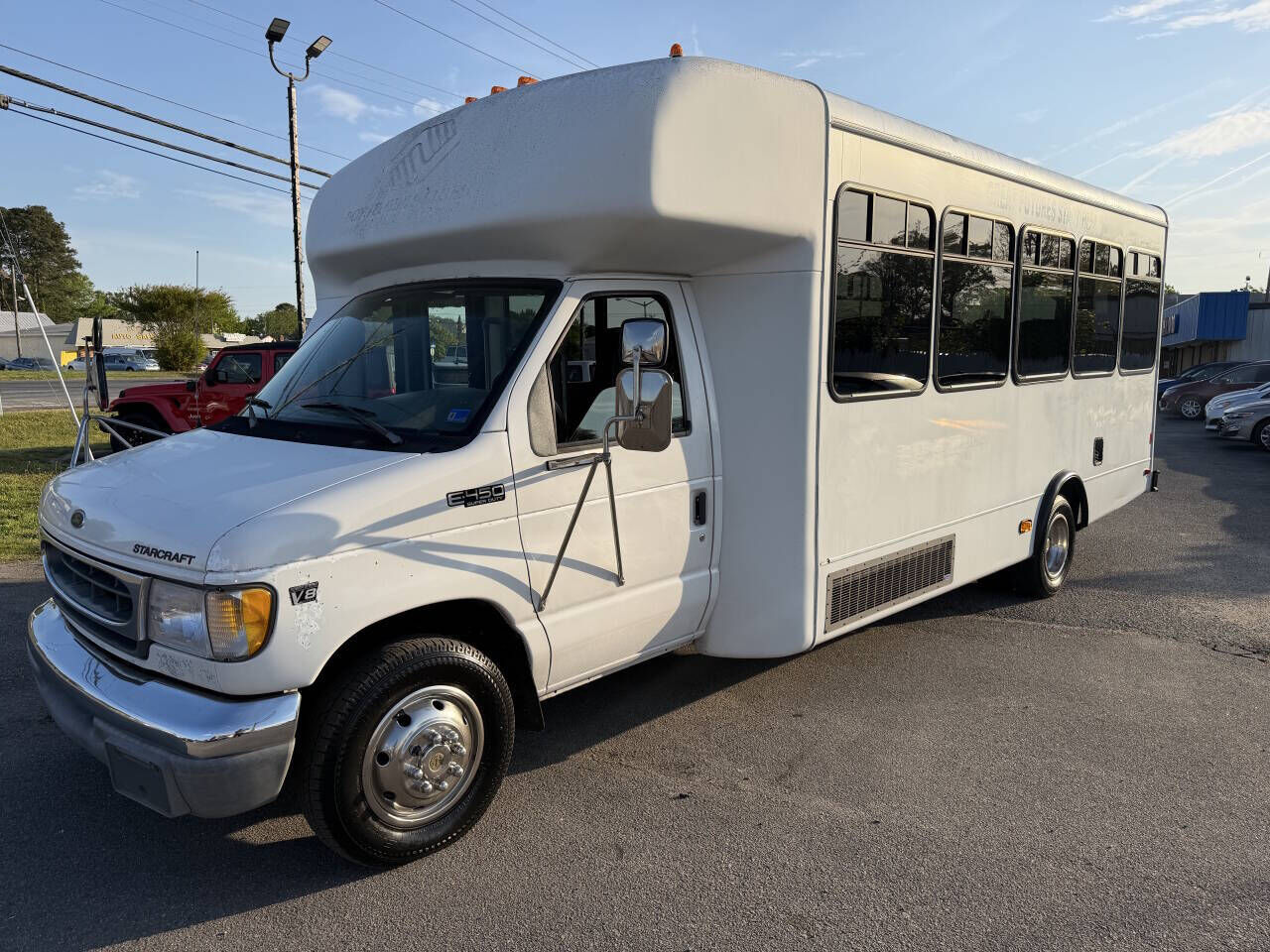 2001 FORD E-450