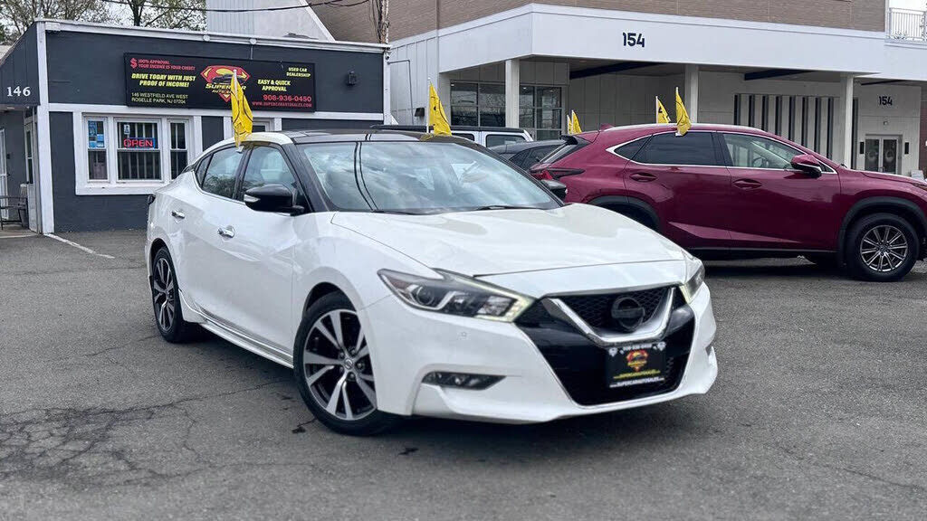 2017 NISSAN Maxima