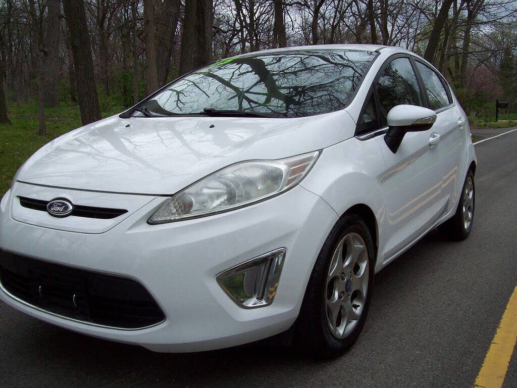 2013 FORD Fiesta