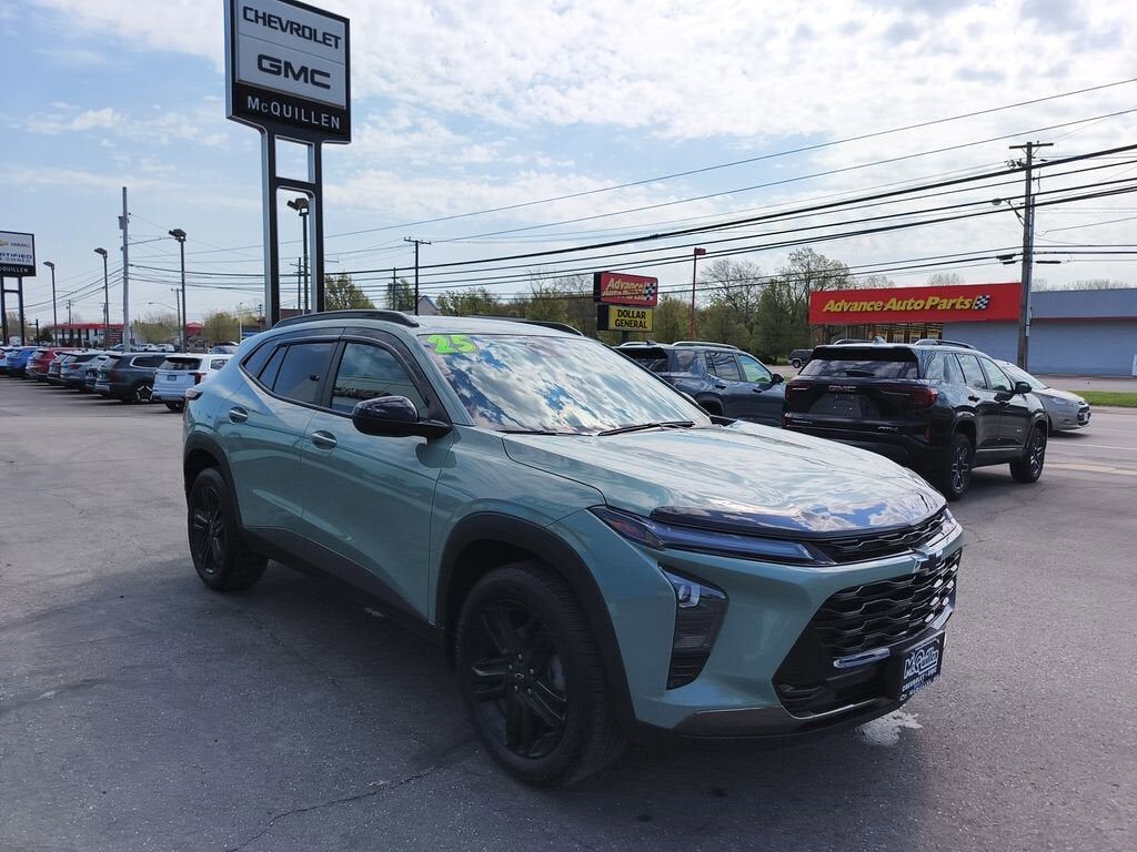 2025 CHEVROLET Trax