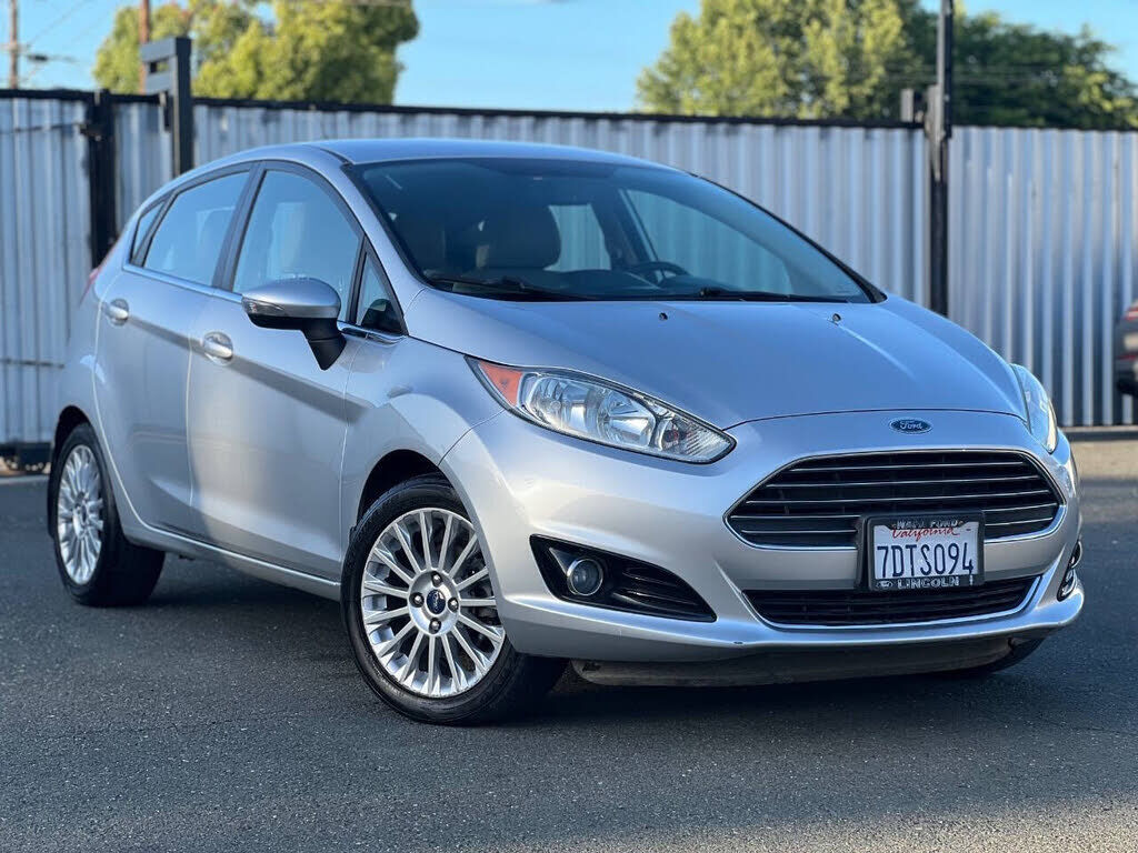 2014 FORD Fiesta