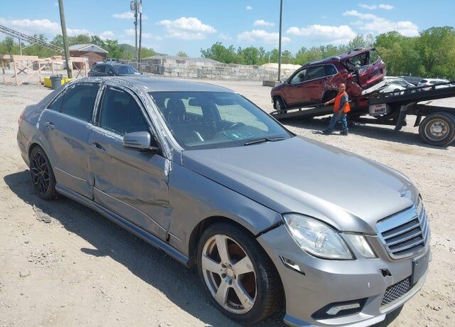 2011 MERCEDES-BENZ E-Class