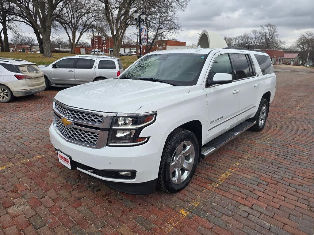 2019 CHEVROLET Suburban