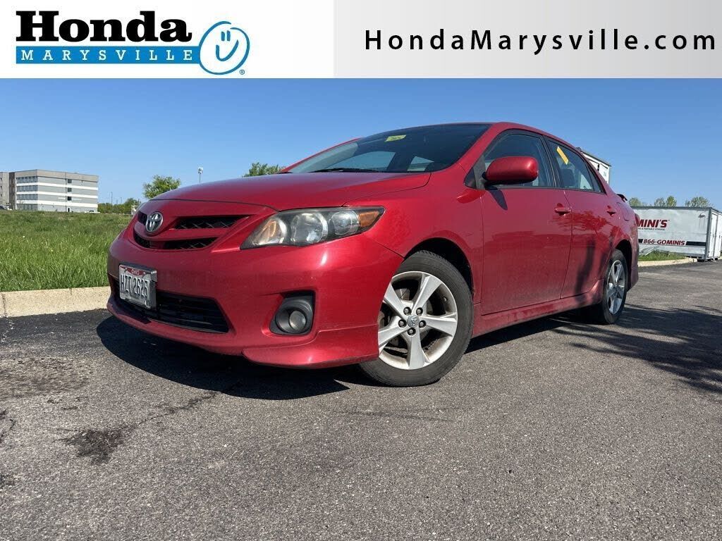 2013 TOYOTA Corolla