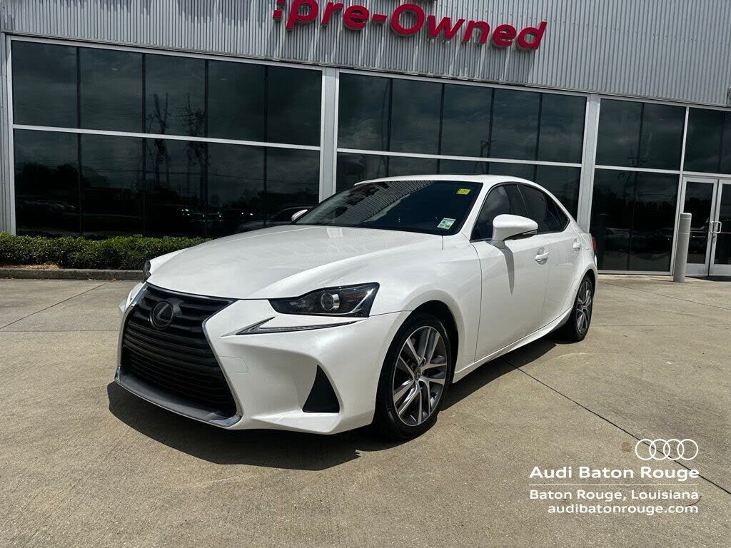 2020 LEXUS IS