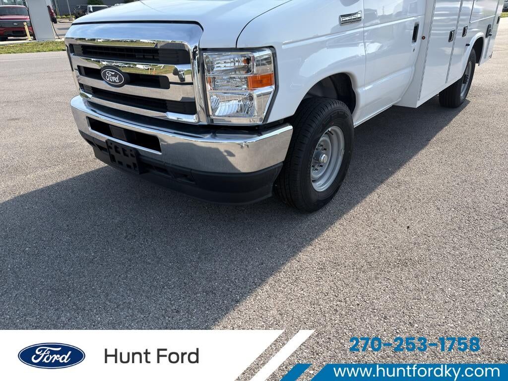 2026 FORD E-350