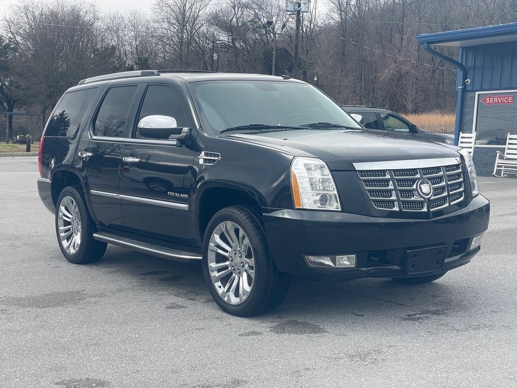 2011 CADILLAC Escalade
