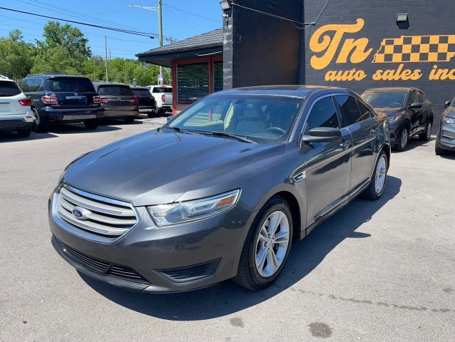 2015 FORD Taurus