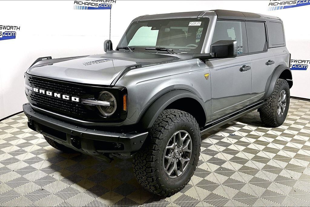 2025 FORD Bronco
