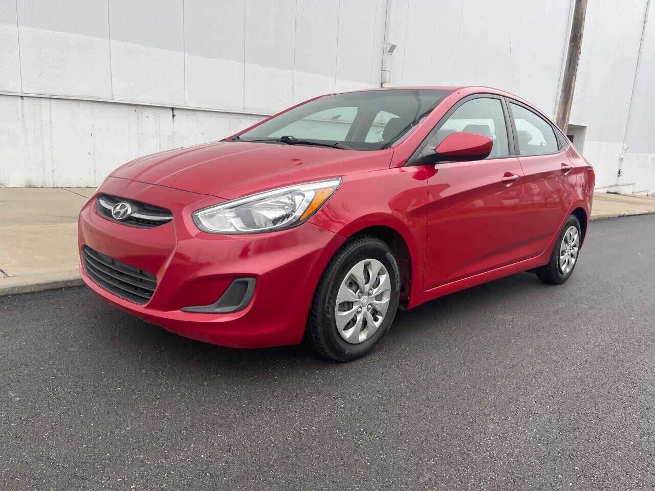 2015 HYUNDAI Accent