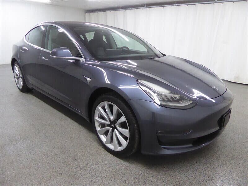 2018 TESLA Model 3
