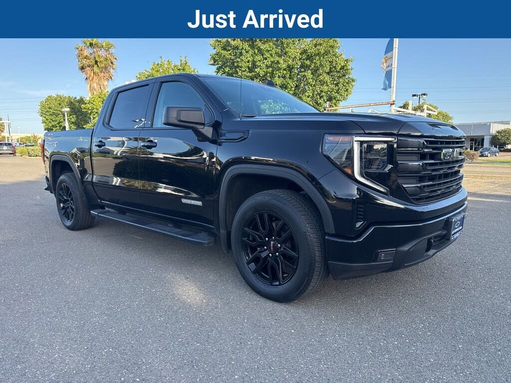 2023 GMC Sierra