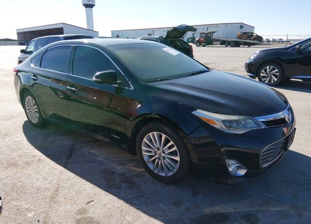 2014 TOYOTA Avalon