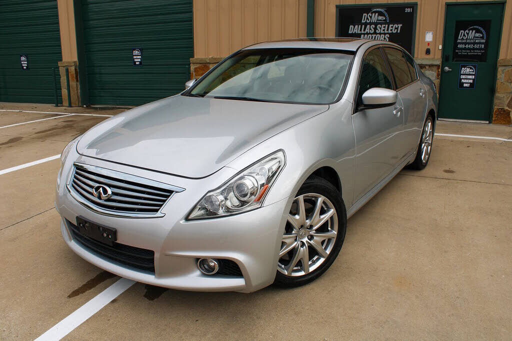 2013 INFINITI G37