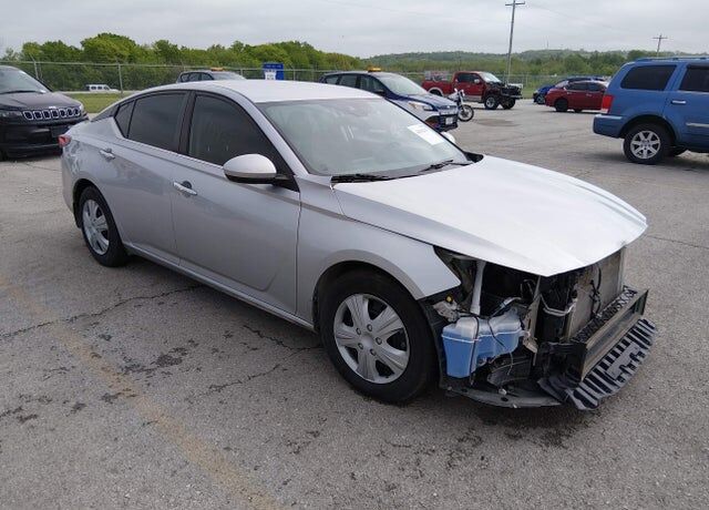 2022 NISSAN Altima