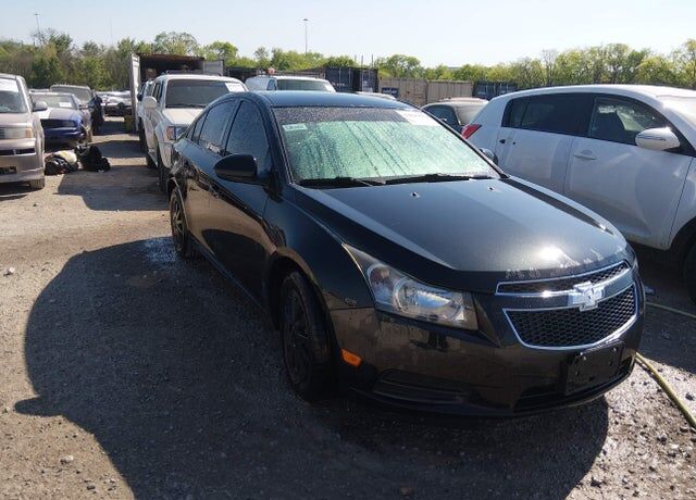 2013 CHEVROLET Cruze