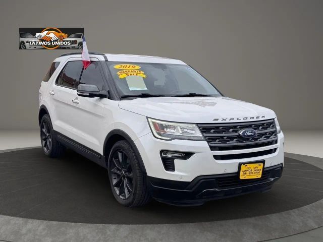 2019 FORD Explorer