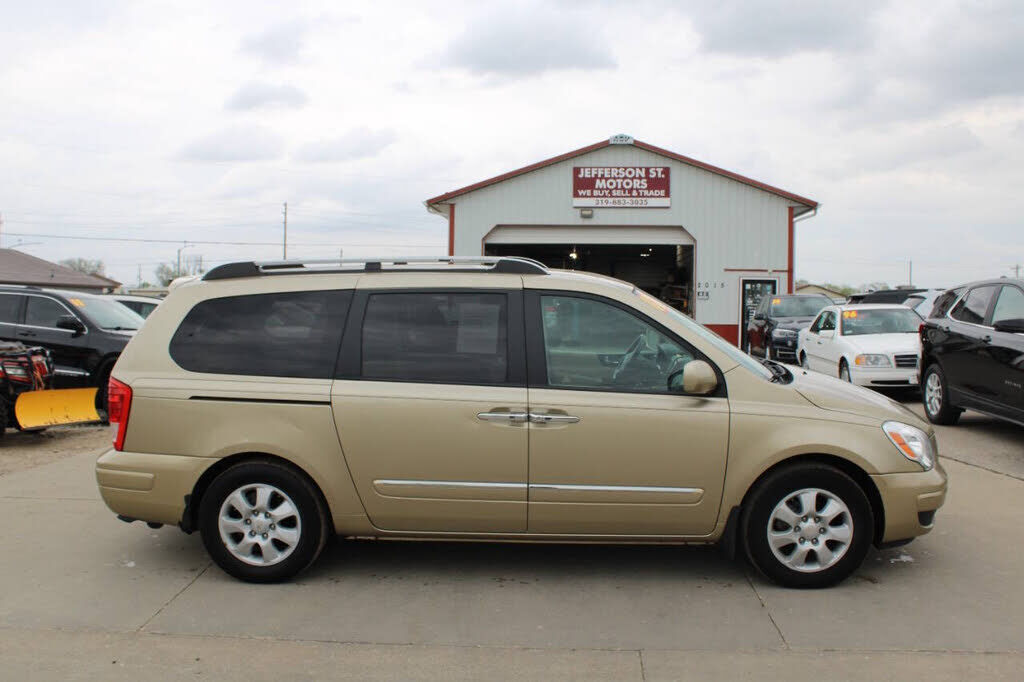 2007 HYUNDAI Entourage