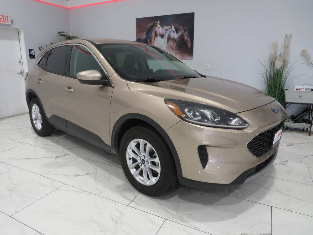 2020 FORD Escape