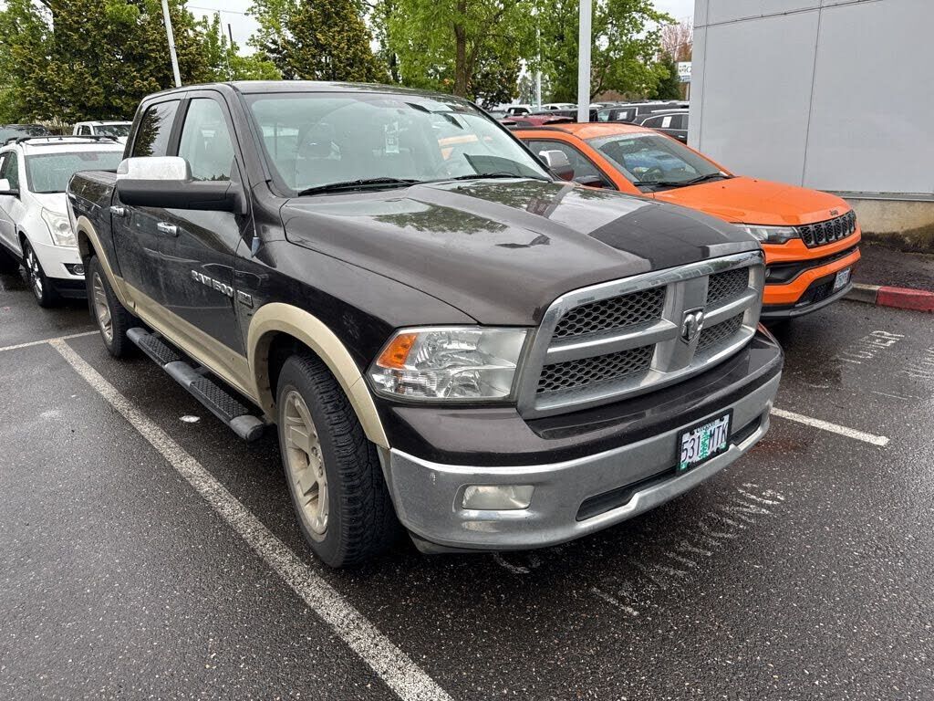 2011 DODGE Ram