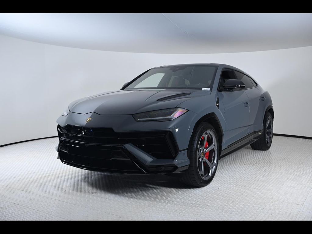 2024 LAMBORGHINI URUS