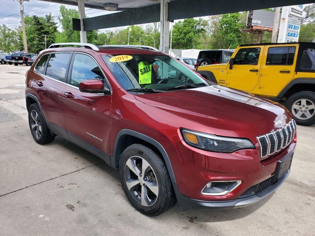 2019 JEEP Cherokee