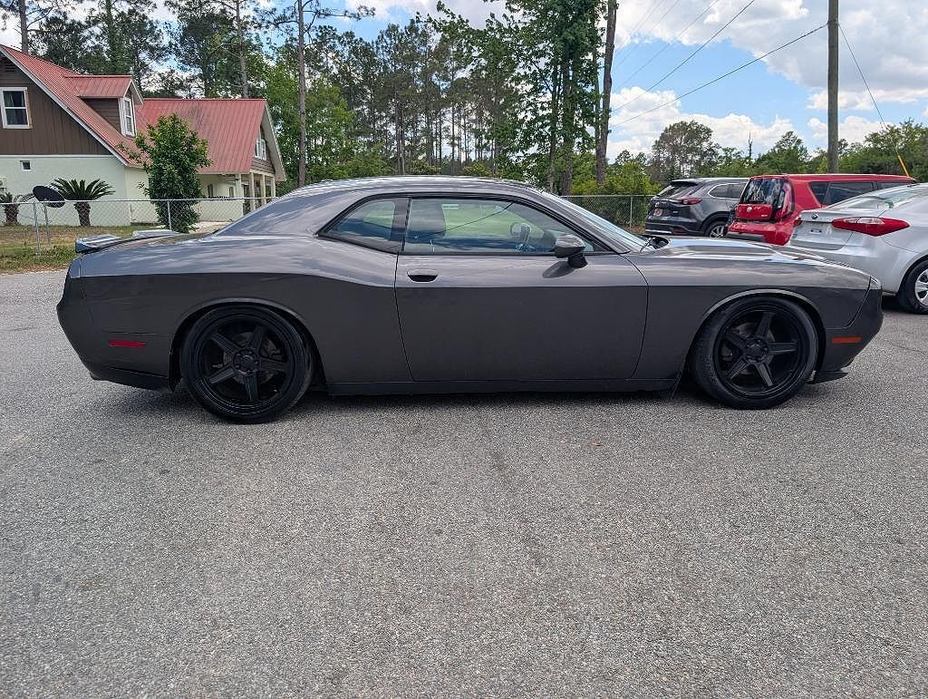 2017 DODGE Challenger
