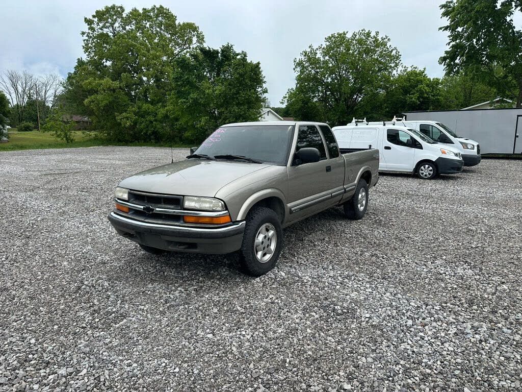 2003 CHEVROLET S-10 Pickup