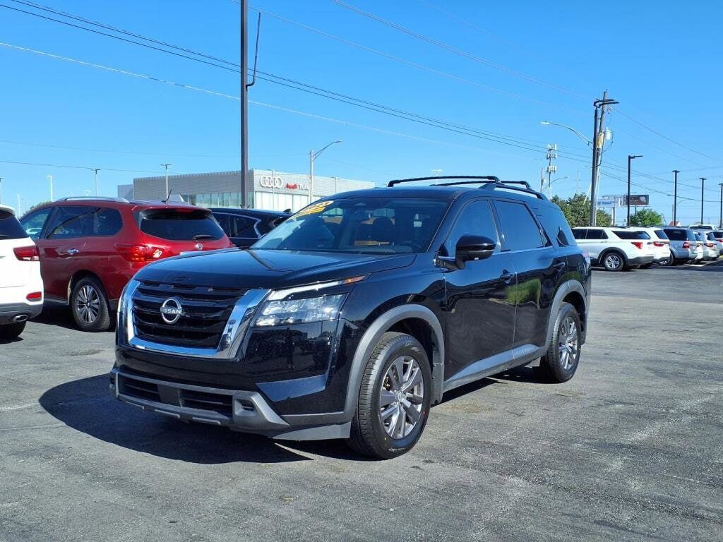 2023 NISSAN Pathfinder