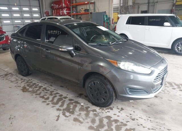 2016 FORD Fiesta
