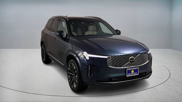 2026 VOLVO XC90