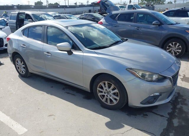 2015 MAZDA Mazda3