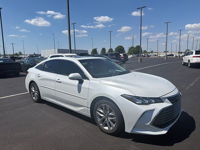 2022 TOYOTA Avalon