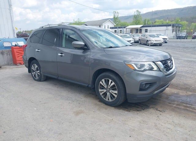 2017 NISSAN Pathfinder