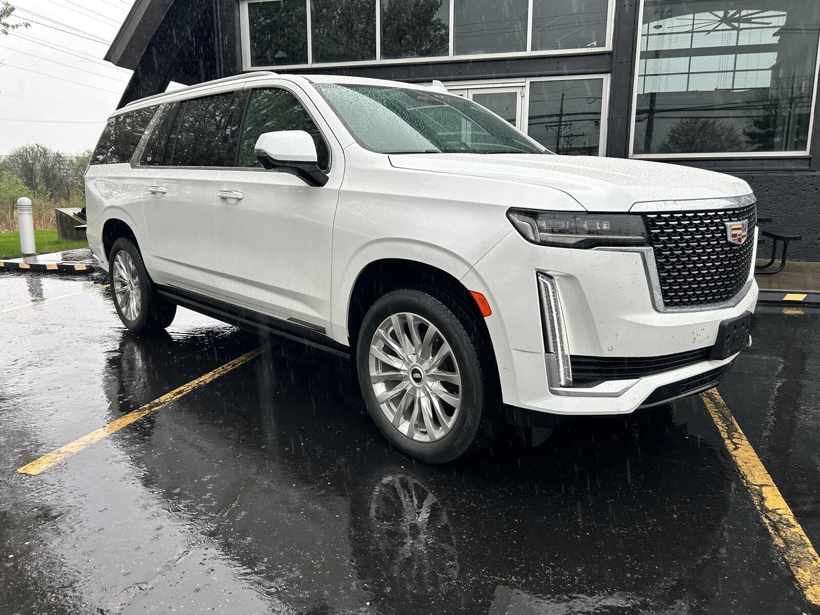 2024 CADILLAC Escalade ESV