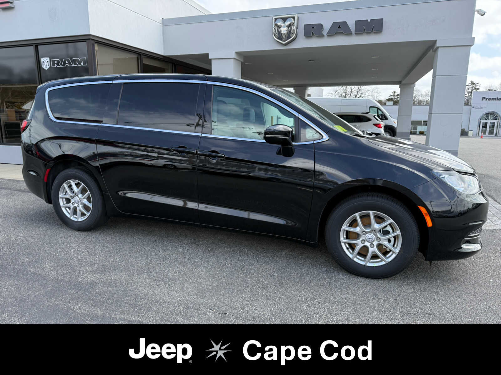 2026 CHRYSLER Voyager