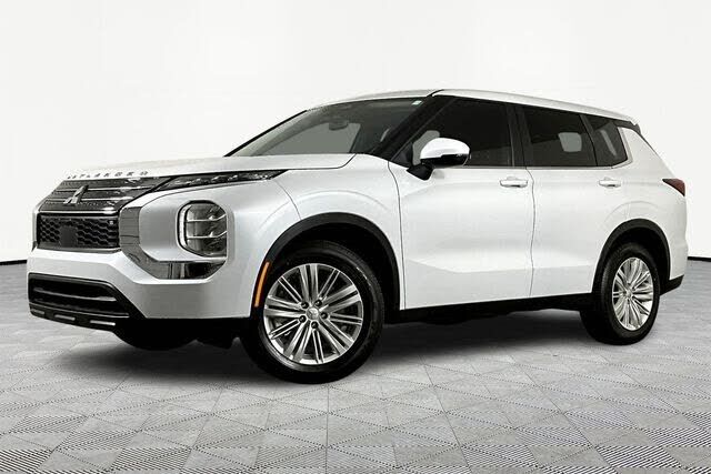 2024 MITSUBISHI Outlander