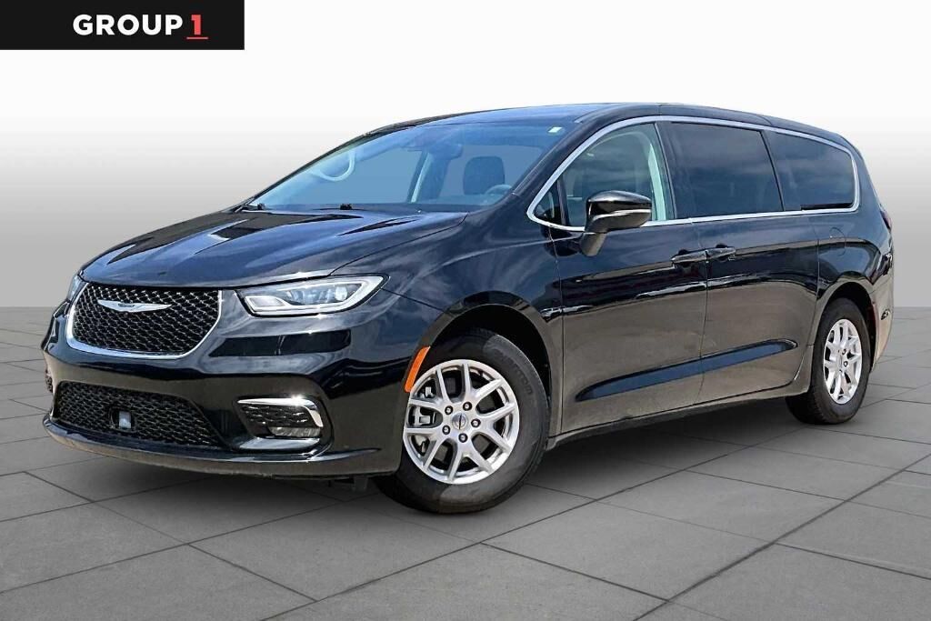 2023 CHRYSLER Pacifica