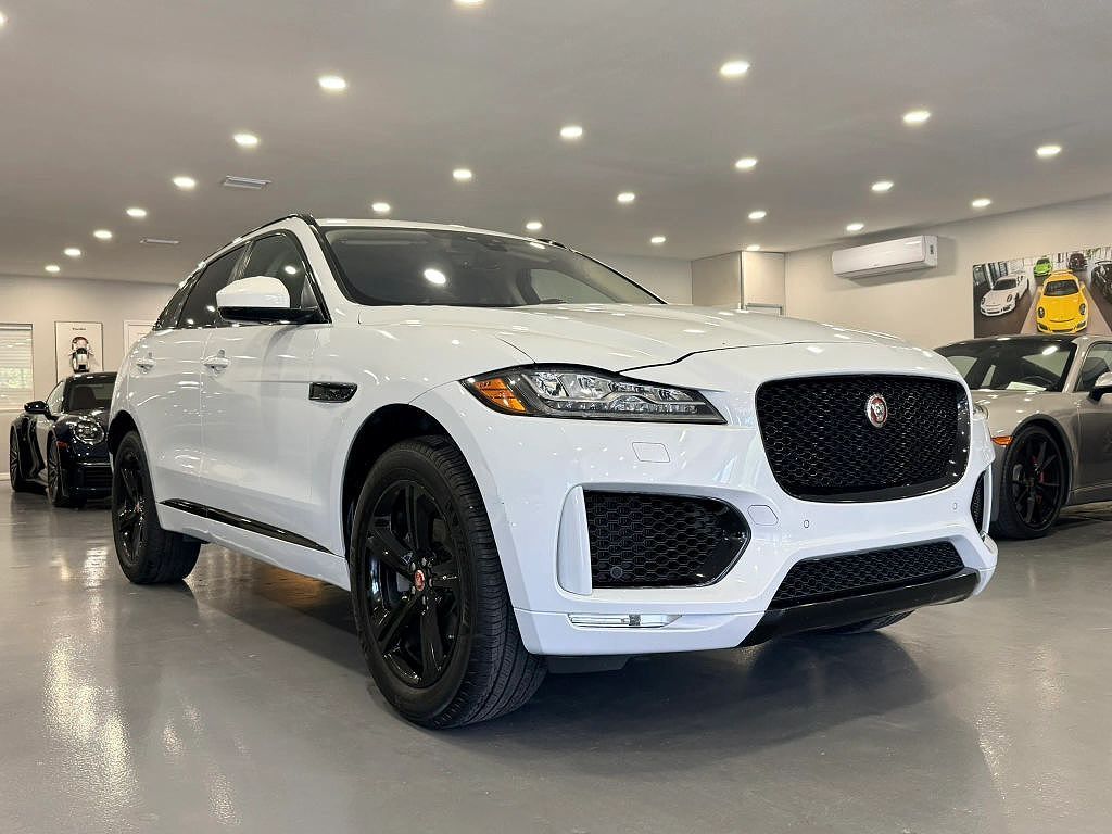 2020 JAGUAR F-Pace