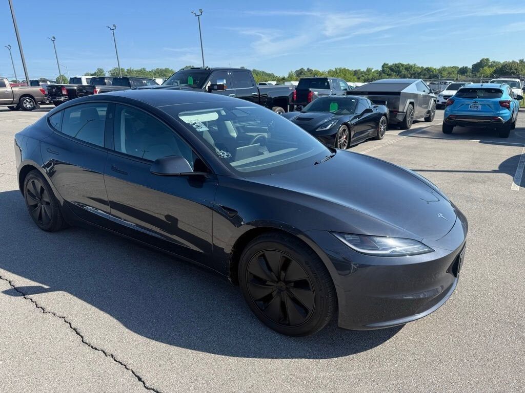 2024 TESLA Model 3