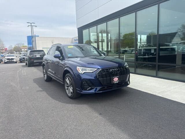 2024 AUDI Q3
