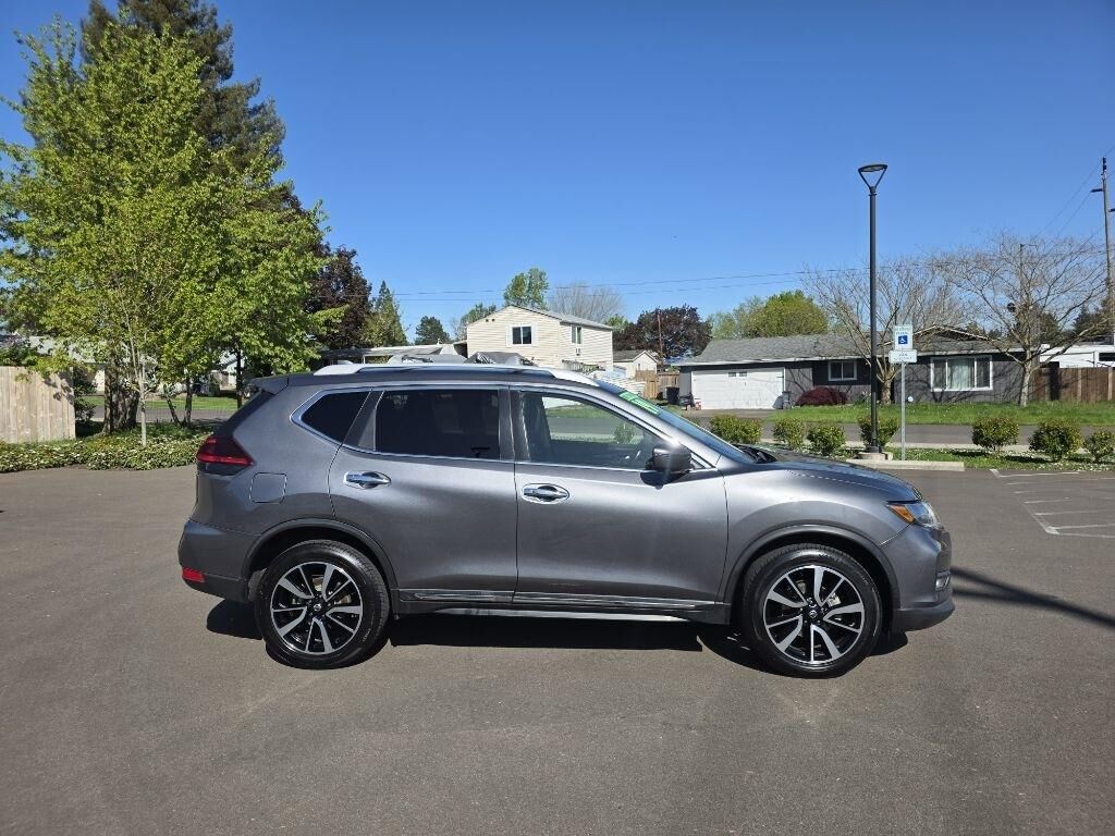 2019 NISSAN Rogue